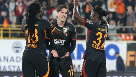 Galatasaray, İstanbulspor ile hazırlık maçı yapacak