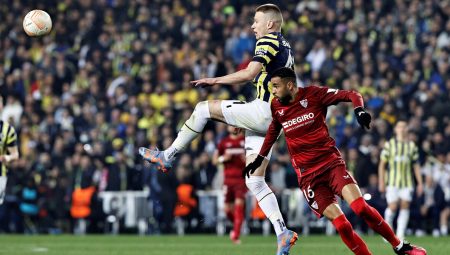 Szalai: Fikirlerimi söz etmekte zorlanıyorum