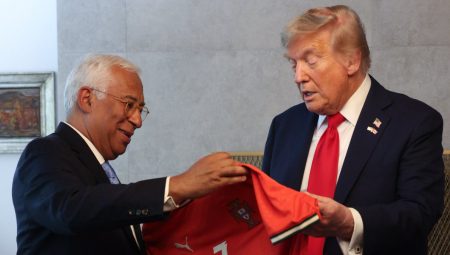 Cristiano Ronaldo, Donald Trump’a forma gönderdi