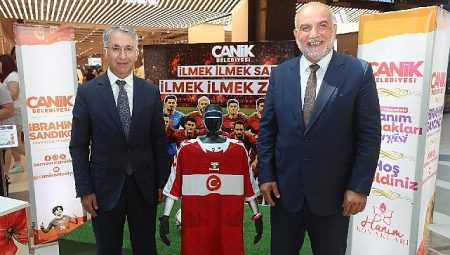 Canikli Bayanlardan A Ulusal Gruba Tam Destek 
