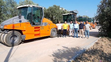 Lider Deveciler Büyükşehir Belediyesi tarafından başlatılan Pelitköy Kıyı Yolu çalışmalarını yerinde inceledi