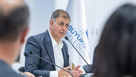 Lider Tugay: Zeytinin bedelini iktisada yansıtmalıyız