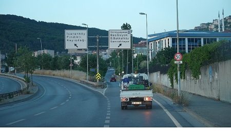 Maltepe’de Sokak İlaçlamaları Başladı